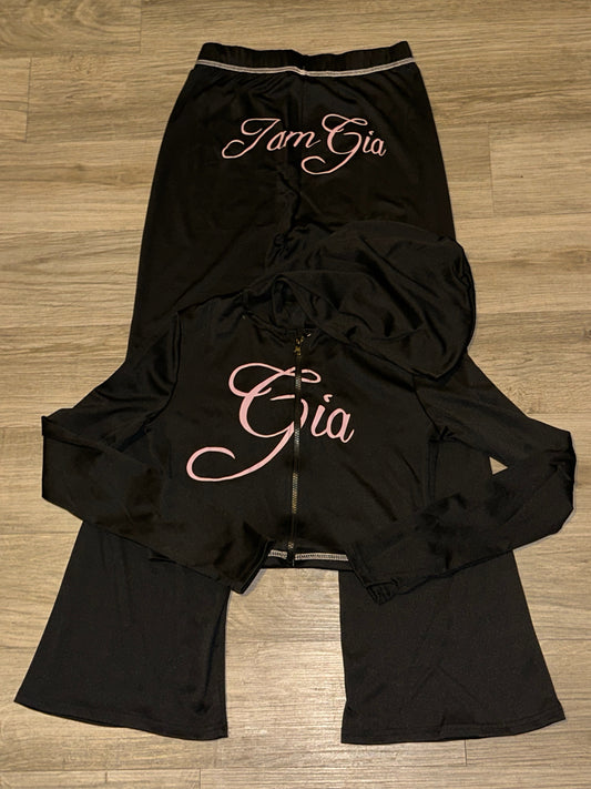 Black “IamGia” set
